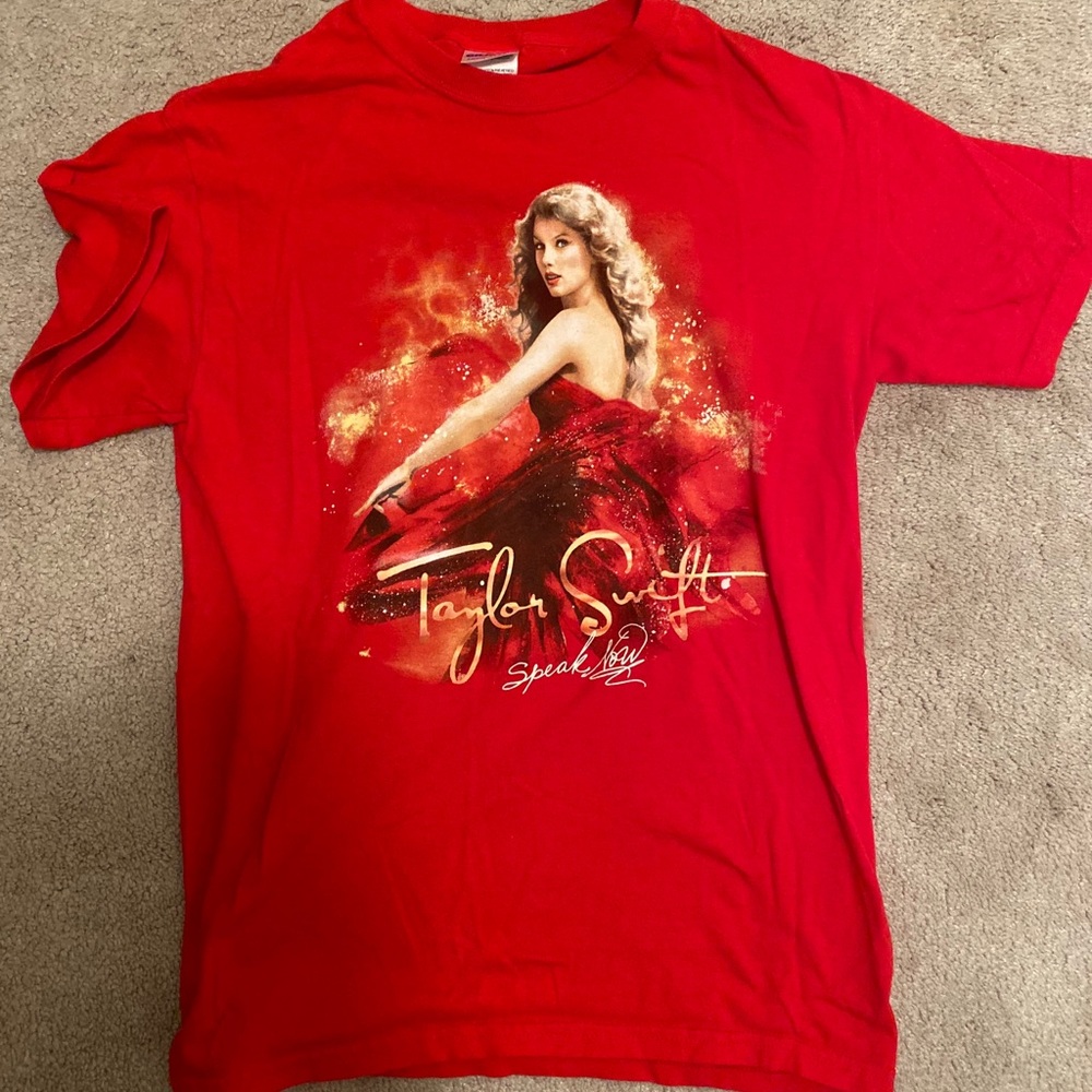 Taylor Swift Speak Now tshirt!